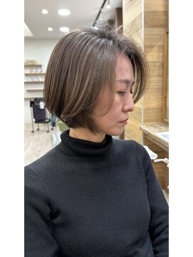 シアー(sheer) 大人の丸みショートボブ