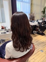 アンシークレット(Un Secret)&nbsp;抜け感ふわパーマ｜くびれミディ