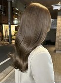 オリーブベージュ