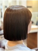切りっぱなしシンプルボブ