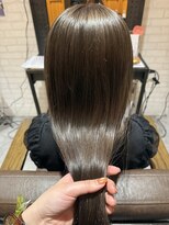シータ 坂戸北口店(THETA) グレージュ