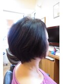 ショートボブ