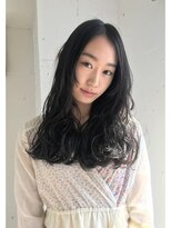 チェルシー 表参道 学生限定 黒髪 かかりにくい髪に「大きめしっかりめのパーマ」