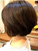 ショートボブ