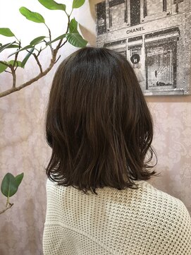 ハグエヴェック(HUG AVEC) ゆるふわボブ