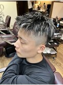 メッシュ　短髪　ショート　ブリーチ