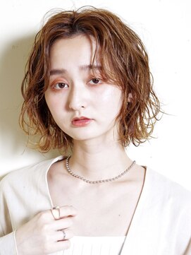 セシルヘアー(CECIL hair) ミディアムヘア ゆるパーマ マロンベージュ 外ハネ 下北沢