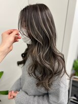 ジルブラン(JIL BLAN) ハイライトバレイヤージュダブルカラーショートカット30代40代
