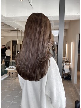 ナットナウ(NOT NOW) くびレイヤーエモージュ斜めバング小顔愛されグレージュカラー