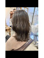 レイリー(LAiLy)&nbsp;韓国　ヨシンモリ　くびれ　ミディアム　30代華やかスタイル