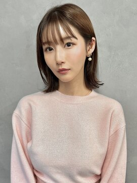 アイユー(ii+U) 大人ボブ 韓国ボブ レイヤーボブ 外ハネボブ レイヤーカット