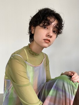 セーヌ(CEINE) ウルフパーマ/ハイトーン/スパイラルパーマ/フェイスレイヤー