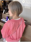 ハイトーンショートヘア