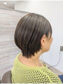 耳かけショートボブ