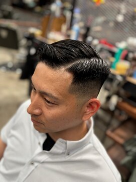 フォーコーナーズカットショップスリーセント 栄(FourCornersCutShop 3/cent) サイドパート