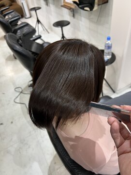 サロンドボーテキリコ(SALON DE BEAUTE KIRIKO) ショート × ネオメテオストレート