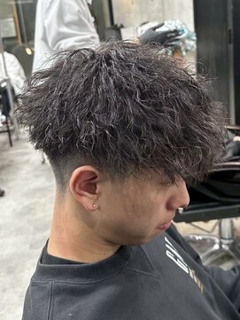 イーラ(era) メンズ刈り上げマッシュ眉毛