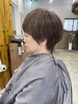 コモレビ(komorebi) 【嶋崎翔】白髪ぼかし×ショート