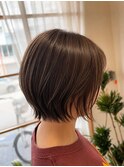 40代に人気の艶ブラウンショートボブ