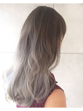 ブラン 梅田(Blanc) 【Blanc】ホワイトシルバー_グラデーション