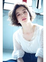 ルタ(LuTa by siesta＆LiCO)&nbsp;グレージュ ひし形シルエット 切りっぱなしボブ エアリー