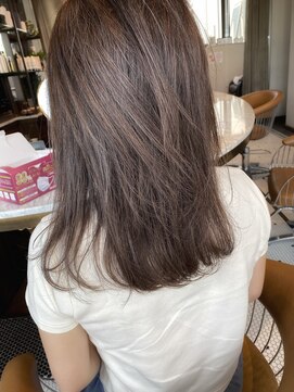 リバレッジ 広尾(Leverage) 透明感大人グレージュ