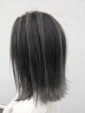 ブランシェ JR勝川駅前店 コントラストバレイヤージュ ☆