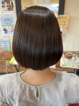 ヘアスタジオブービー ナチュラルショートボブ