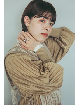 クラン(clan) 外ハネボブセクションカラーグラデーションカラーペールベージュ