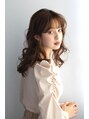 デイジー アパレル系ヘアメイクの仕事も、たまに受けております。