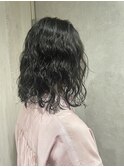 黒髪ボブゆるふわパーマ