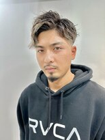 ロミーオム 本厚木(ROMMY. Homme)&nbsp;刈り上げスパイラルパーマ無造作メッシュアップバングメンズヘア