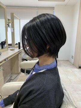 アッシュ 仙川店(Ash) 30代/40代/50代 美シルエットショートボブ