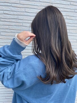 美容室 フォーリア Foglia ミディアム ブルーアッシュ