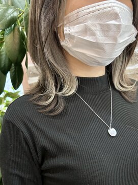 ヤード 藤沢(YARD) ホワイトカラー×イヤリングカラー【藤沢駅/藤沢】