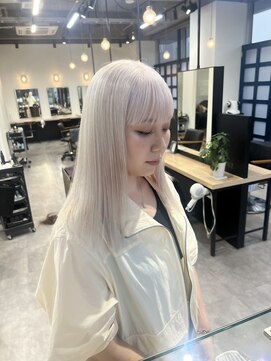 ジーニー 横浜(giinii) ワイドバング_ホワイトカラー_ブリーチカラー