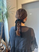 グラッド ナチュラル ヘアー(glad NATURAL HAIR)&nbsp;大人可愛い編みおろし × ベロアリボン