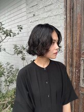 大人かわいいだけじゃない・・！　　　　　　　　　　　　　　　　　シルエット補正パーマで品よくカール。