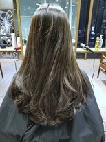 グランエクラ バイフルショウ(GRAND ECLAT by FURUSHO)&nbsp;大人可愛い20代30代40代 ヌーディーアッシュベージュ