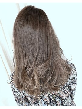 エール(a:le) ハイライト、グレーアッシュ