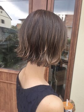 ミチタ(michita) 切りっぱなしアレンジ自在スタイル【michita】