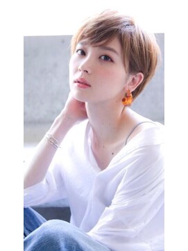 エイミー(Aimee) Aimeeナチュラルショート×シアーベージュ