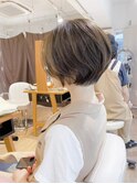 大人可愛い束感グレージュ　耳掛け丸みショートボブ【近藤】横浜