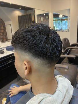 バーバーショップゾン(barber shop ZoN) 濡れパン