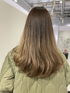 オン(ON) 大人ベージュカラー