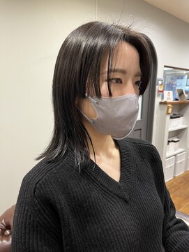 ウィーク 梅田(UiiC) ハンサム 切りっぱなし ボブ 【uiic stylist rira】