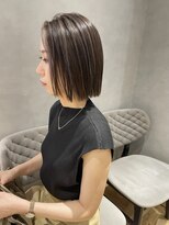 ジルバイジアン(JILL by GIEN)&nbsp;ハイライト 白髪ぼかし ボブ @sarina