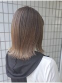 *20代30代40代肩ライン×外ハネミディアムボブ