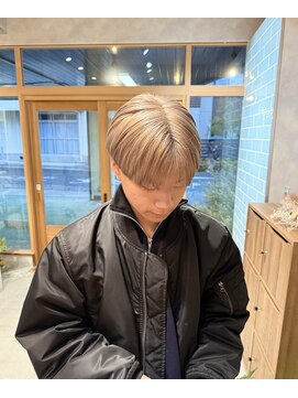 オムネス(omnes) 『men's beige』担当 飯村 奎太