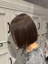 エスケープ トゥ ボナ(ESCAPE to bona.)&nbsp;赤みを消して、柔らかな透明感をON。アッシュブラウン/ボブ